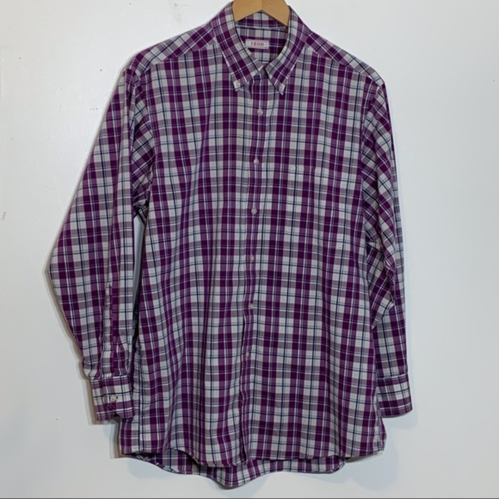 EUC Izod Plaid long sleeve button down shirt